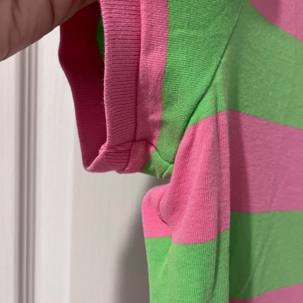 Lilly Pulitzer vibrant pink and green cotton polo shirt with logo size L. - Picture 5 of 6